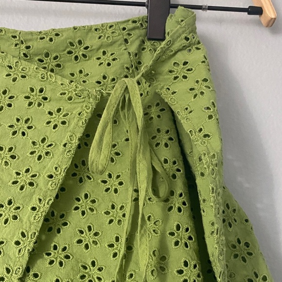 Forever 21 Light Green Eyelet Skirt - Picture 5 of 5